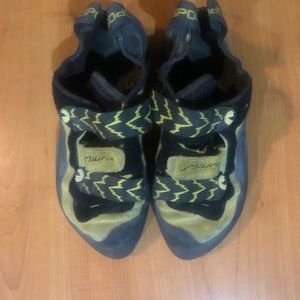 La Sportiva Miura size 44